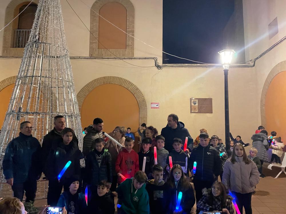 Imagen Encendido de luces navideñas.